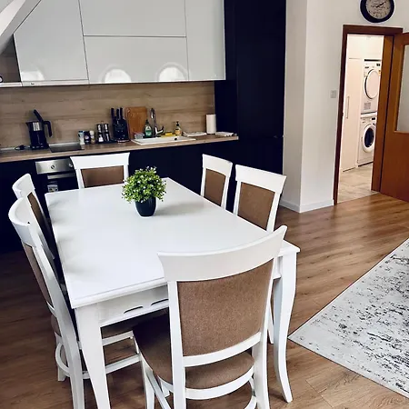 Deluxe Centre With Free Parking Apartament